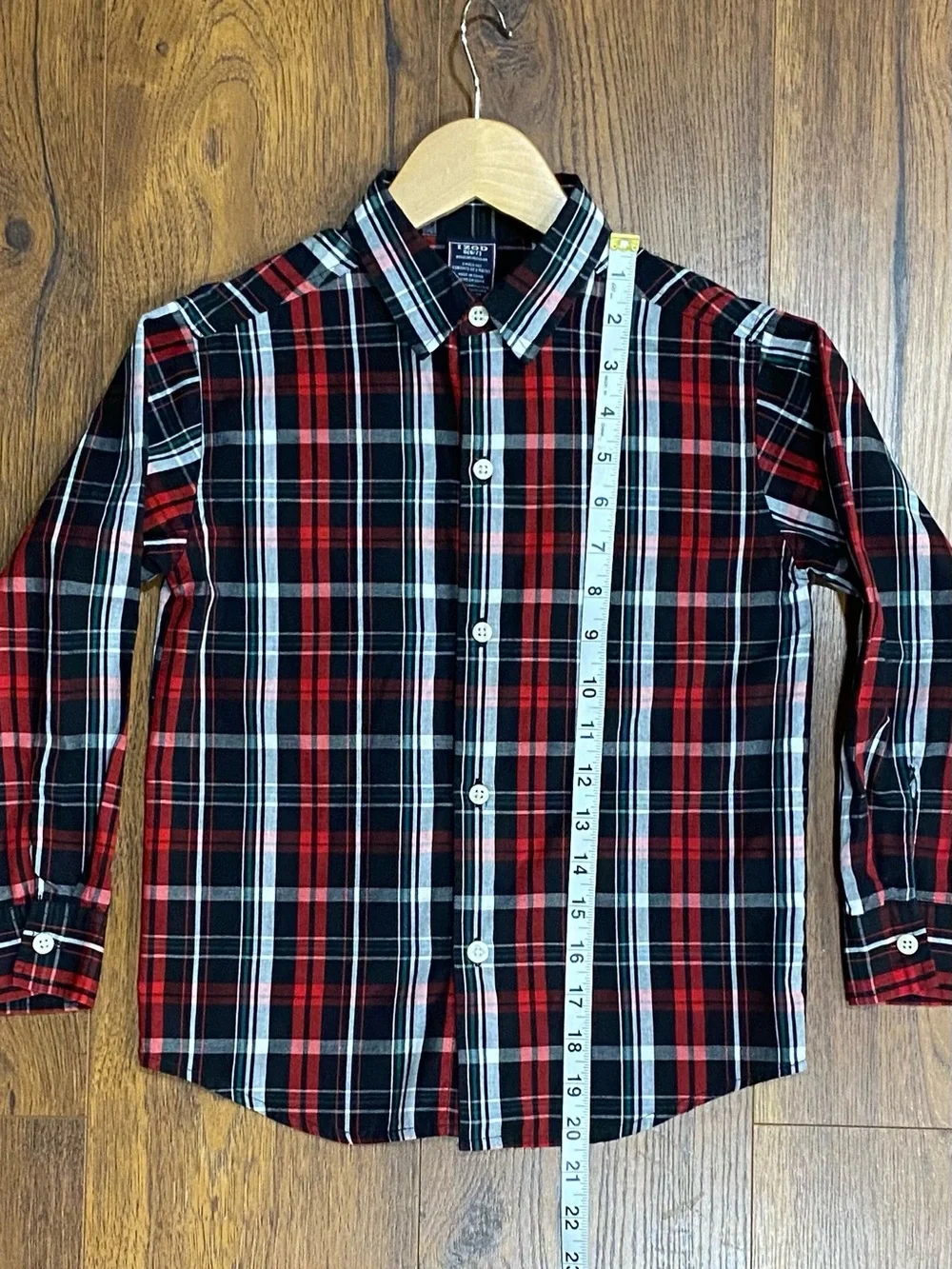 Izod Boys Black and Red Plaid Long Sleeve Button Down Short Size S(6/7)